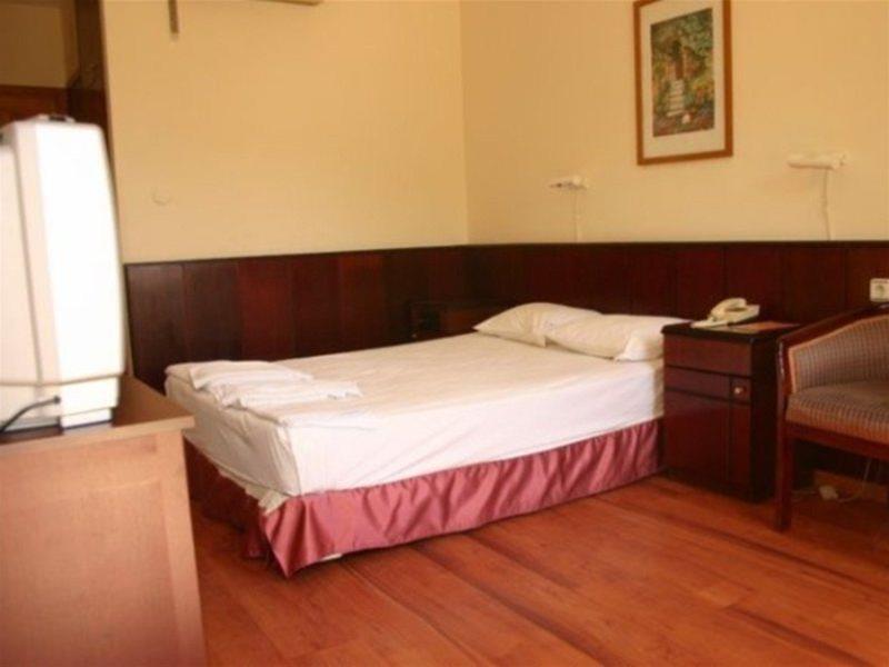 Bronze Hotel Gumbet Bagian luar foto