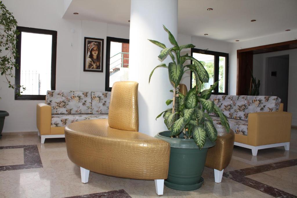 Bronze Hotel Gumbet Bagian luar foto