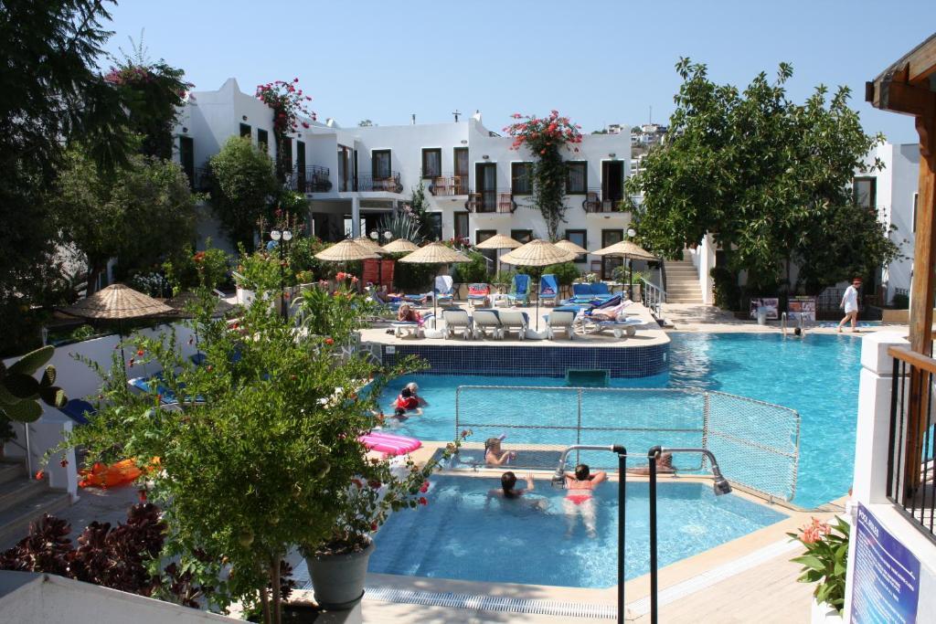 Bronze Hotel Gumbet Bagian luar foto